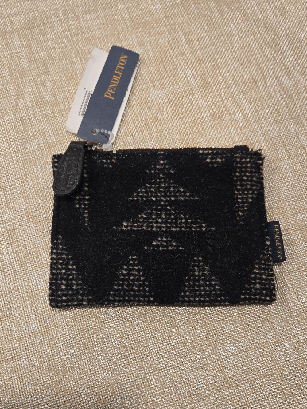 Pendleton Black and Cream Wool Mini Zip Pouch NWT 5"x3.75" - Picture 1 of 6